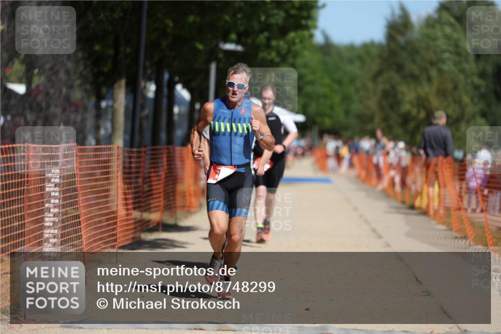 07.09.2025 - 19. Norderstedt Triathlon Michael Strokosch http://msf.ph/oto/8748299 07.09.2025 12:39:12 Laufen 791, 826, 849 meine-sportfotos.de