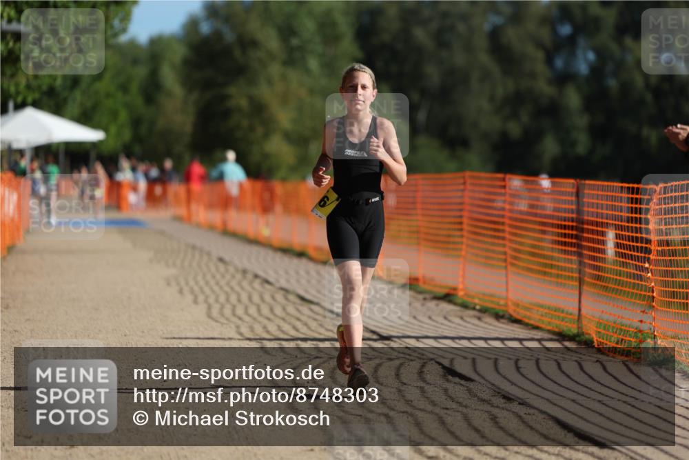 07.09.2025 - 19. Norderstedt Triathlon Michael Strokosch http://msf.ph/oto/8748303 07.09.2025 09:46:36 Laufen 616 meine-sportfotos.de