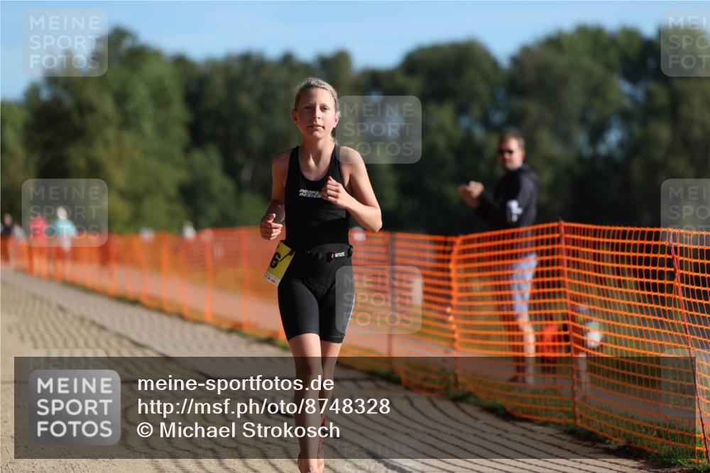 07.09.2025 - 19. Norderstedt Triathlon Michael Strokosch http://msf.ph/oto/8748328 07.09.2025 09:46:38 Laufen 616 meine-sportfotos.de
