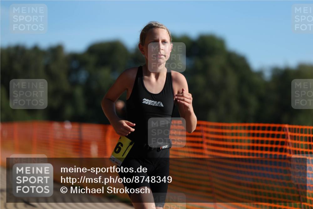 07.09.2025 - 19. Norderstedt Triathlon Michael Strokosch http://msf.ph/oto/8748349 07.09.2025 09:46:39 Laufen 616 meine-sportfotos.de