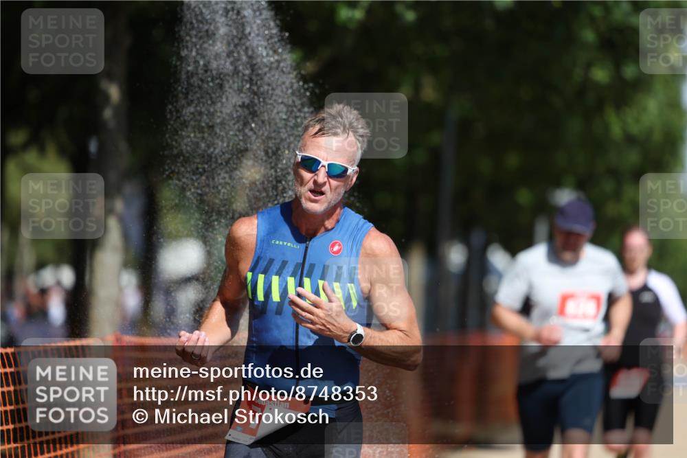 07.09.2025 - 19. Norderstedt Triathlon Michael Strokosch http://msf.ph/oto/8748353 07.09.2025 12:39:14 Laufen 791, 826, 849 meine-sportfotos.de