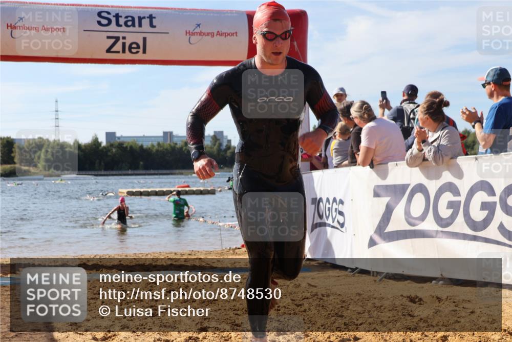 07.09.2025 - 19. Norderstedt Triathlon Luisa Fischer http://msf.ph/oto/8748530 07.09.2025 10:52:07 Schwimmen 1155, 1164, 1178, 1340, 1390 meine-sportfotos.de