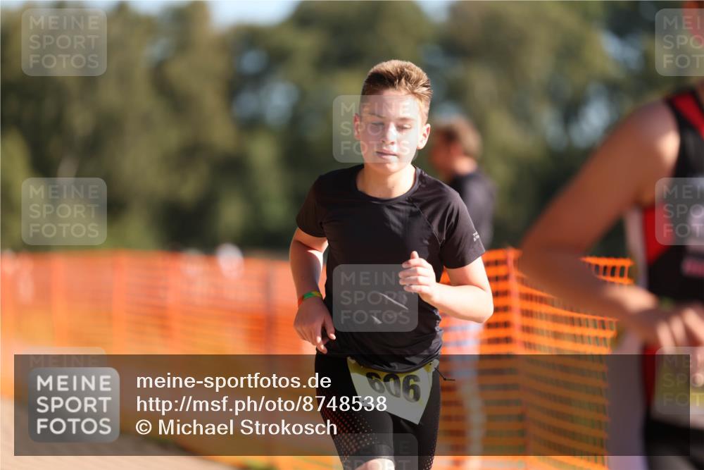 07.09.2025 - 19. Norderstedt Triathlon Michael Strokosch http://msf.ph/oto/8748538 07.09.2025 09:47:02 Laufen 602, 606, 608, 615, 622 meine-sportfotos.de