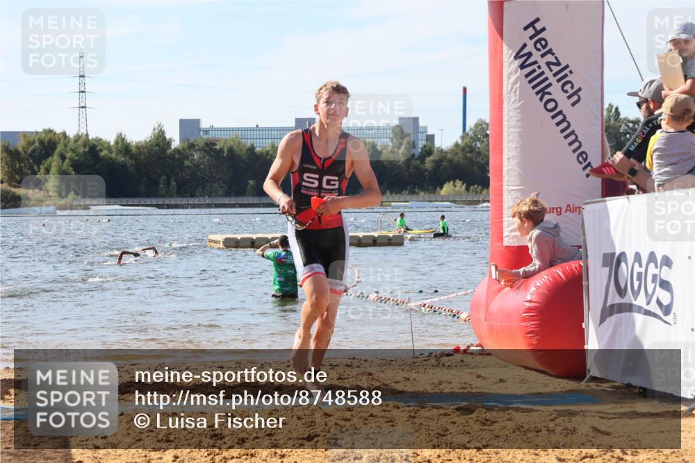 07.09.2025 - 19. Norderstedt Triathlon Luisa Fischer http://msf.ph/oto/8748588 07.09.2025 10:52:47 Schwimmen 1162, 1179 meine-sportfotos.de