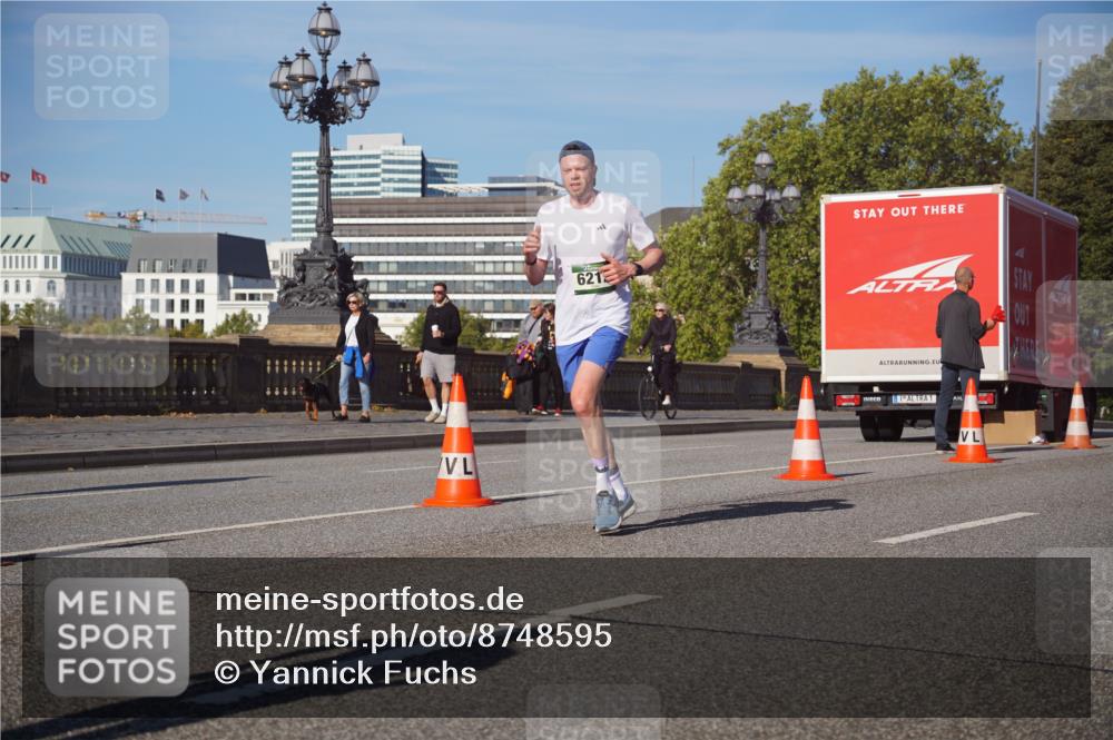 07.09.2025 - BARMER Alsterlauf Yannick Fuchs http://msf.ph/oto/8748595 07.09.2025 09:33:21 Laufen 621, 1 meine-sportfotos.de
