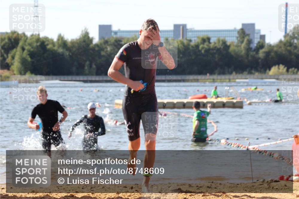 07.09.2025 - 19. Norderstedt Triathlon Luisa Fischer http://msf.ph/oto/8748609 07.09.2025 10:53:00 Schwimmen 1156, 1203 meine-sportfotos.de