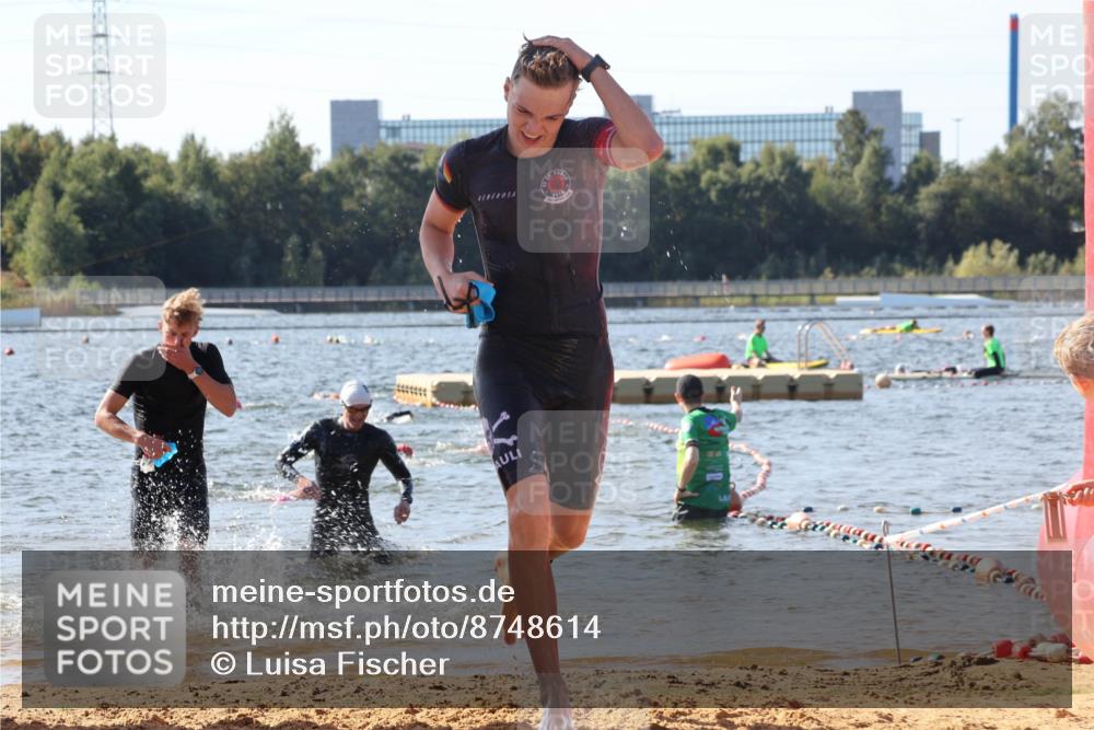 07.09.2025 - 19. Norderstedt Triathlon Luisa Fischer http://msf.ph/oto/8748614 07.09.2025 10:53:01 Schwimmen 200, 1156, 1203 meine-sportfotos.de