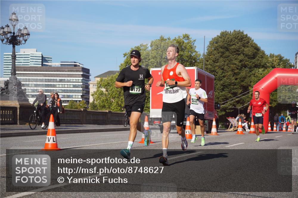 07.09.2025 - BARMER Alsterlauf Yannick Fuchs http://msf.ph/oto/8748627 07.09.2025 09:33:24 Laufen 8173, 6040, 2354, 2914 meine-sportfotos.de