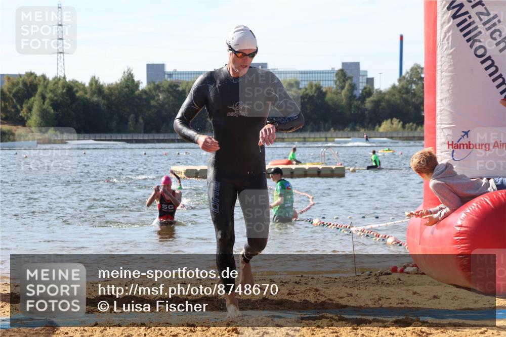 07.09.2025 - 19. Norderstedt Triathlon Luisa Fischer http://msf.ph/oto/8748670 07.09.2025 10:53:07 Schwimmen 200, 1156, 1203 meine-sportfotos.de