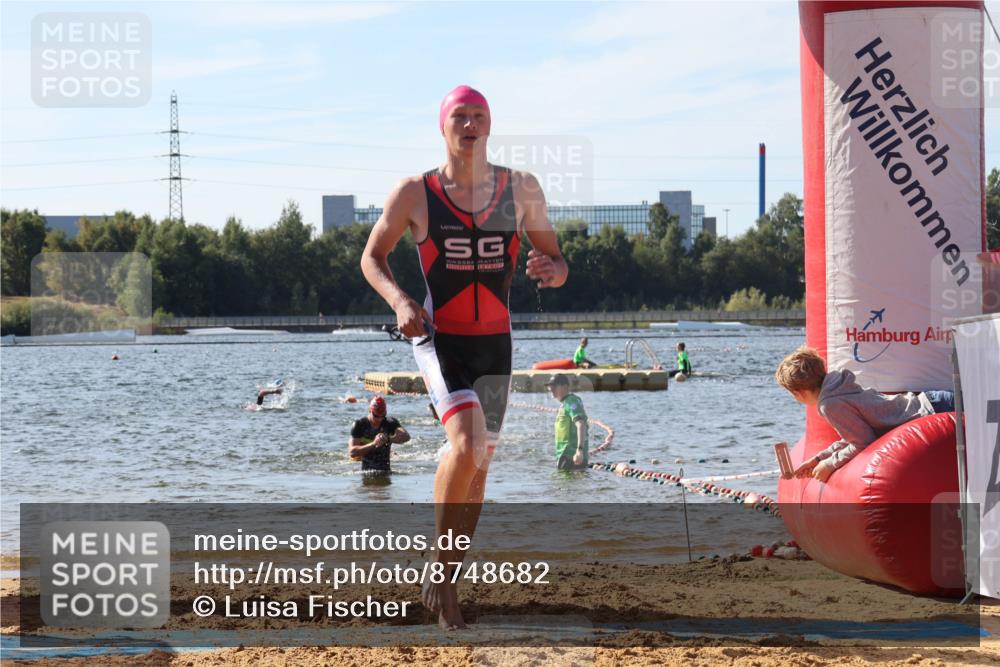 07.09.2025 - 19. Norderstedt Triathlon Luisa Fischer http://msf.ph/oto/8748682 07.09.2025 10:53:15 Schwimmen 200, 1186, 1203 meine-sportfotos.de