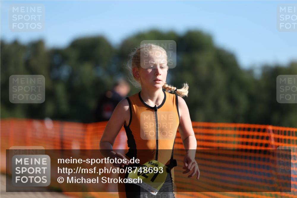 07.09.2025 - 19. Norderstedt Triathlon Michael Strokosch http://msf.ph/oto/8748693 07.09.2025 09:47:17 Laufen 621 meine-sportfotos.de
