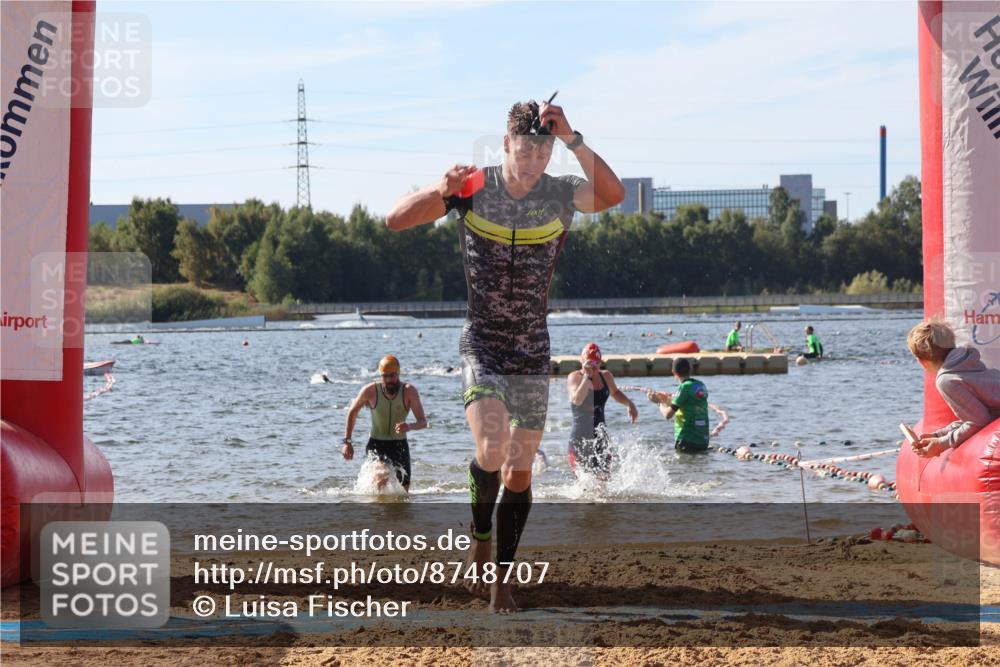 07.09.2025 - 19. Norderstedt Triathlon Luisa Fischer http://msf.ph/oto/8748707 07.09.2025 10:53:24 Schwimmen 196, 1175, 1186, 1193 meine-sportfotos.de