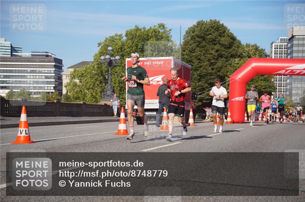07.09.2025 - BARMER Alsterlauf Yannick Fuchs http://msf.ph/oto/8748779 07.09.2025 09:33:30 Laufen 2358, 1, 524 meine-sportfotos.de