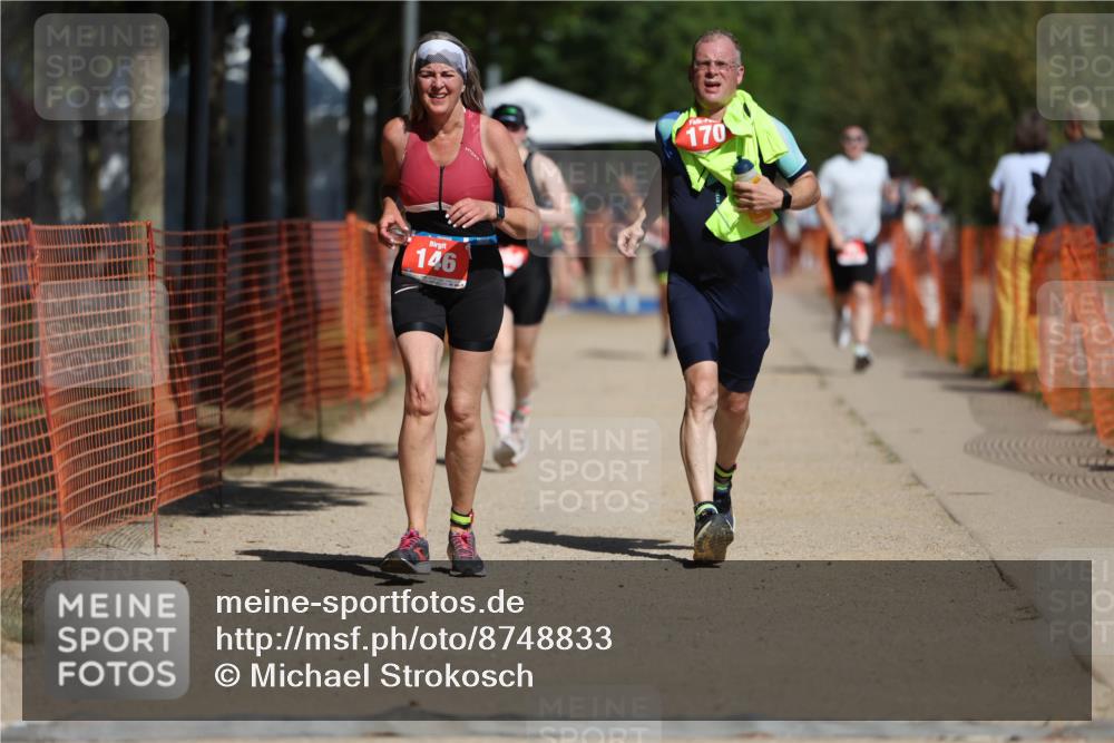 07.09.2025 - 19. Norderstedt Triathlon Michael Strokosch http://msf.ph/oto/8748833 07.09.2025 12:40:33 Laufen 146, 170, 830, 1288 meine-sportfotos.de