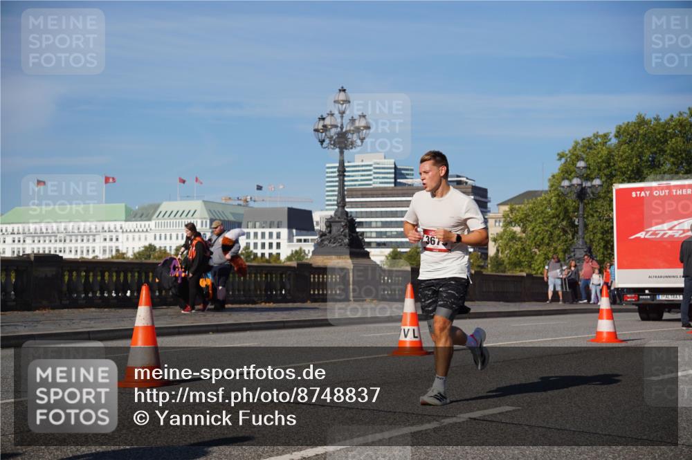 07.09.2025 - BARMER Alsterlauf Yannick Fuchs http://msf.ph/oto/8748837 07.09.2025 09:33:33 Laufen 367, 1 meine-sportfotos.de