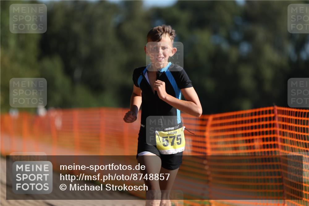 07.09.2025 - 19. Norderstedt Triathlon Michael Strokosch http://msf.ph/oto/8748857 07.09.2025 09:47:39 Laufen 575 meine-sportfotos.de