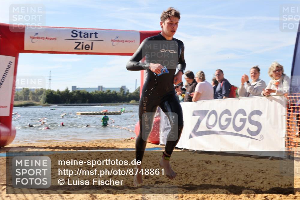 07.09.2025 - 19. Norderstedt Triathlon Luisa Fischer http://msf.ph/oto/8748861 07.09.2025 10:54:10 Schwimmen 1199, 1313 meine-sportfotos.de