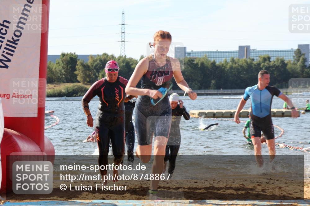 07.09.2025 - 19. Norderstedt Triathlon Luisa Fischer http://msf.ph/oto/8748867 07.09.2025 10:54:20 Schwimmen 199, 734, 770, 1182, 1187, 1199, 1200 meine-sportfotos.de