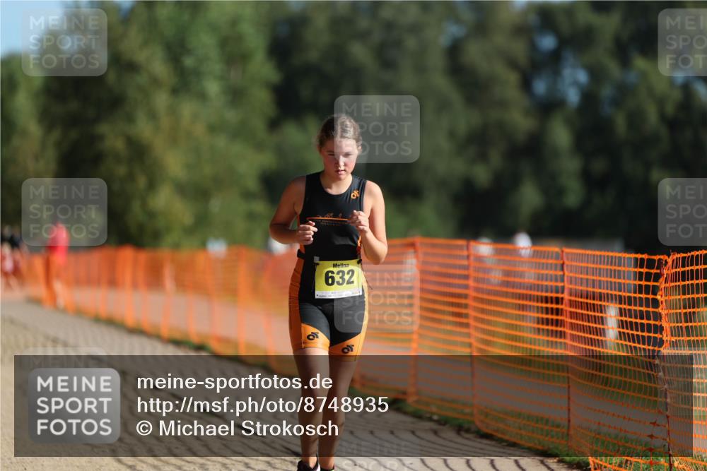 07.09.2025 - 19. Norderstedt Triathlon Michael Strokosch http://msf.ph/oto/8748935 07.09.2025 09:47:47 Laufen 632 meine-sportfotos.de