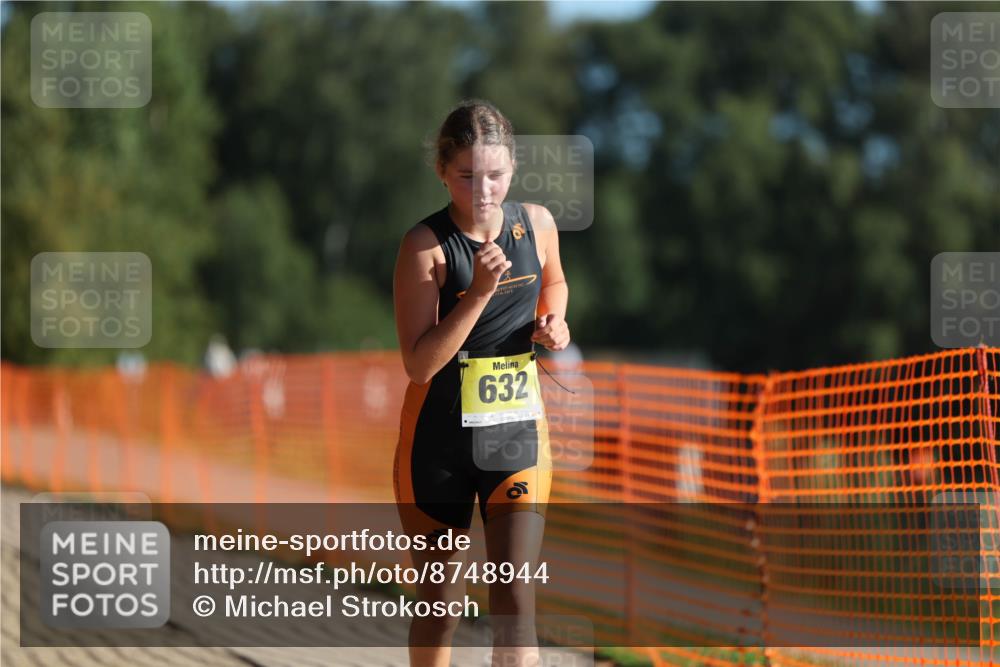 07.09.2025 - 19. Norderstedt Triathlon Michael Strokosch http://msf.ph/oto/8748944 07.09.2025 09:47:48 Laufen 632 meine-sportfotos.de