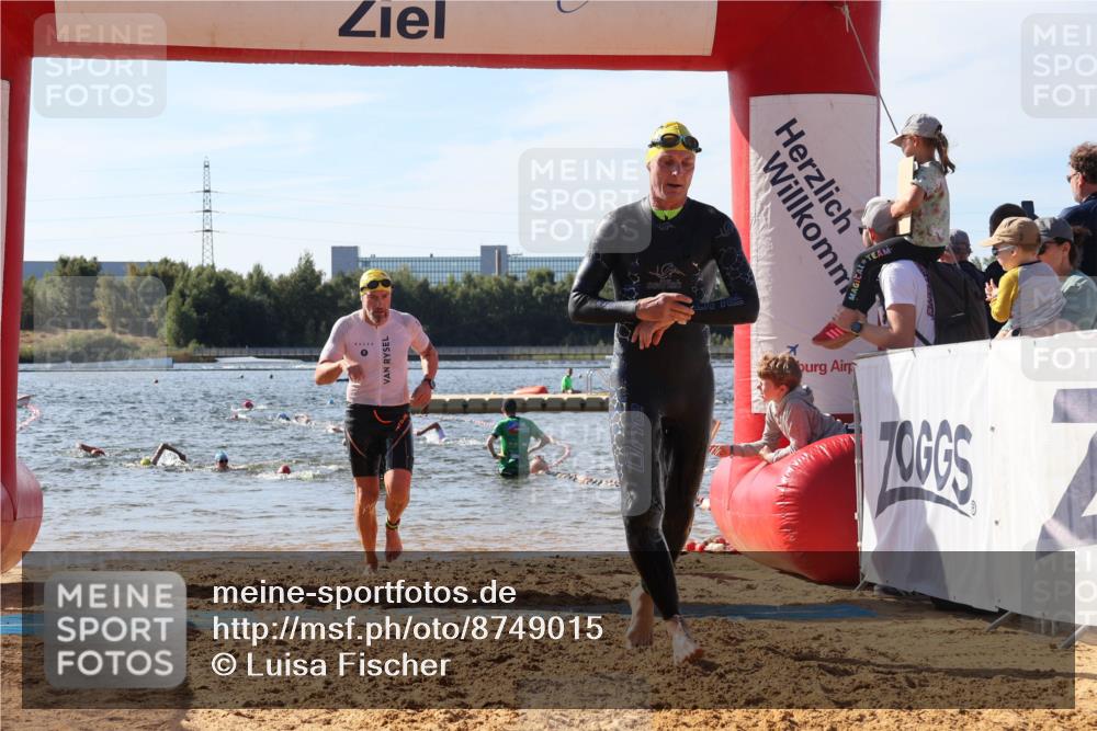 07.09.2025 - 19. Norderstedt Triathlon Luisa Fischer http://msf.ph/oto/8749015 07.09.2025 10:54:50 Schwimmen 284, 771, 833 meine-sportfotos.de