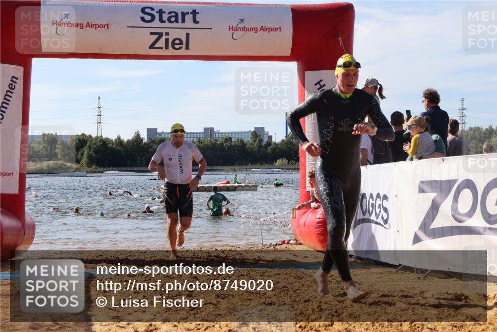 07.09.2025 - 19. Norderstedt Triathlon Luisa Fischer http://msf.ph/oto/8749020 07.09.2025 10:54:51 Schwimmen 284, 771, 833 meine-sportfotos.de