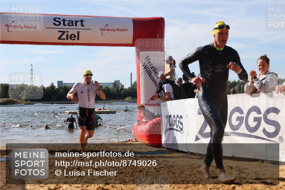 07.09.2025 - 19. Norderstedt Triathlon Luisa Fischer http://msf.ph/oto/8749026 07.09.2025 10:54:52 Schwimmen 284, 771, 833 meine-sportfotos.de