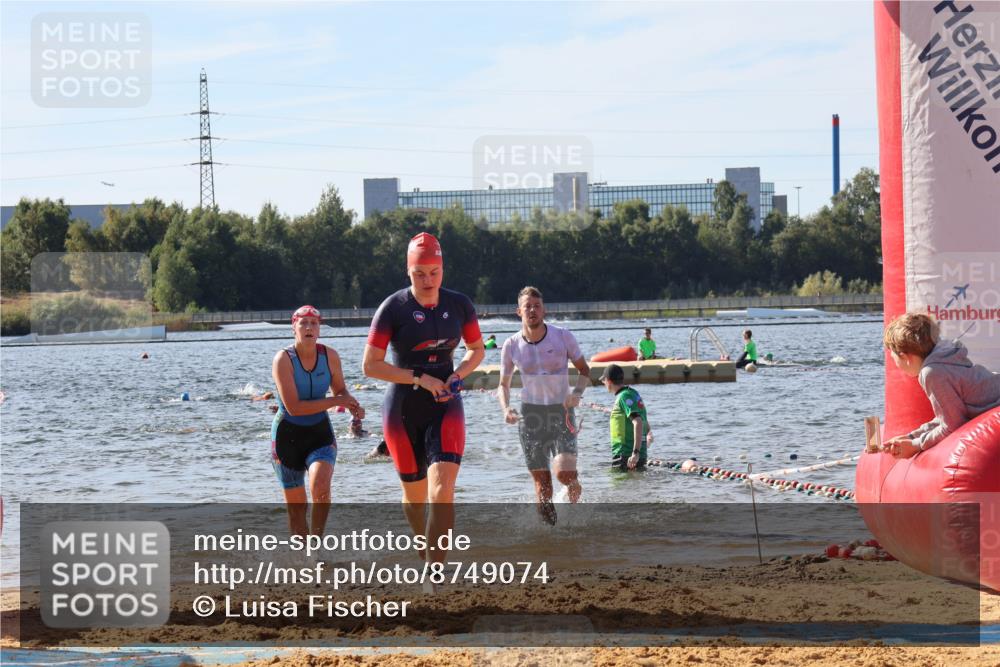 07.09.2025 - 19. Norderstedt Triathlon Luisa Fischer http://msf.ph/oto/8749074 07.09.2025 10:55:11 Schwimmen 276, 306, 834, 1159, 1181, 1183, 1207, 1257 meine-sportfotos.de