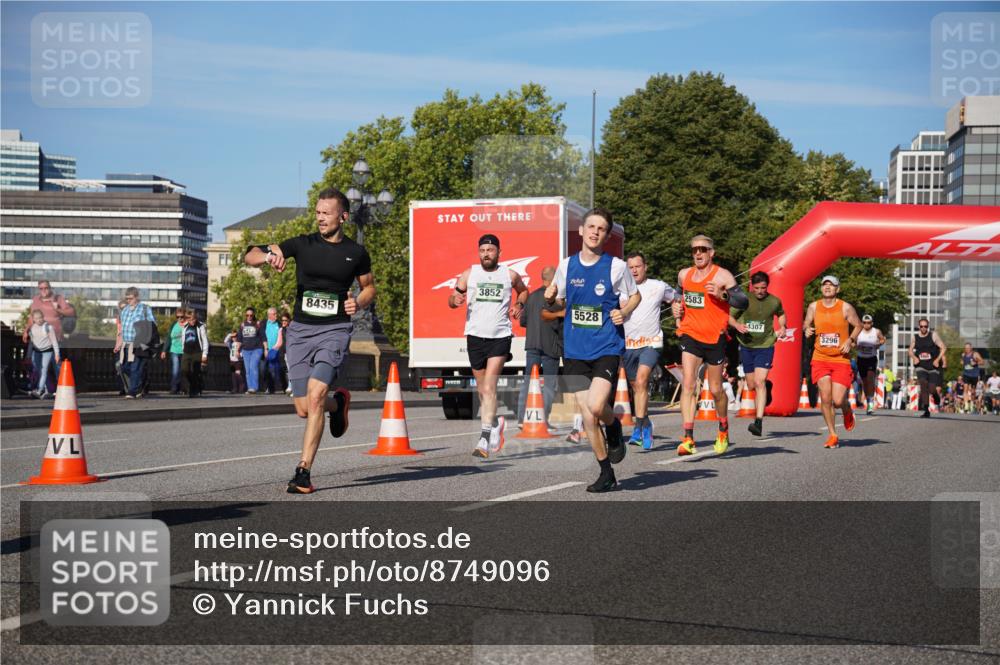 07.09.2025 - BARMER Alsterlauf Yannick Fuchs http://msf.ph/oto/8749096 07.09.2025 09:33:47 Laufen 8435, 3852, 5528, 2583, 4307, 3296 meine-sportfotos.de