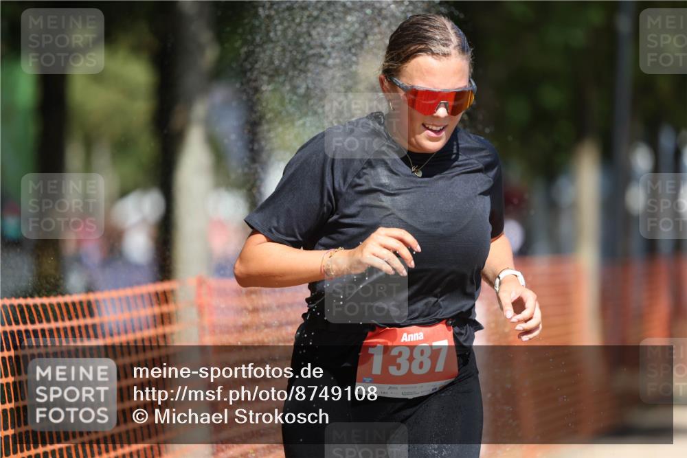 07.09.2025 - 19. Norderstedt Triathlon Michael Strokosch http://msf.ph/oto/8749108 07.09.2025 12:40:58 Laufen 802, 1387 meine-sportfotos.de