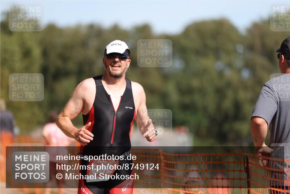 07.09.2025 - 19. Norderstedt Triathlon Michael Strokosch http://msf.ph/oto/8749124 07.09.2025 12:41:01 Laufen 802 meine-sportfotos.de