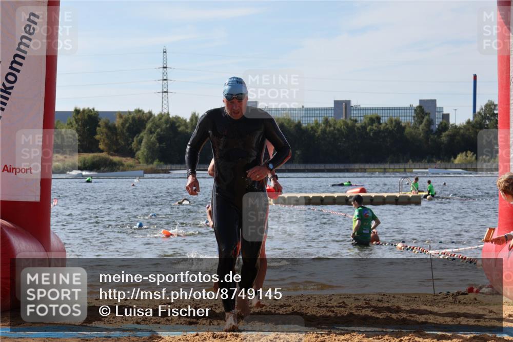07.09.2025 - 19. Norderstedt Triathlon Luisa Fischer http://msf.ph/oto/8749145 07.09.2025 10:55:39 Schwimmen 774, 796, 1184, 1219 meine-sportfotos.de