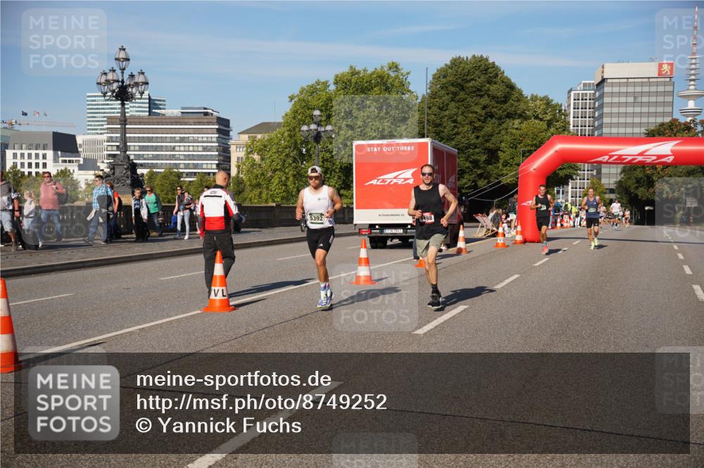 07.09.2025 - BARMER Alsterlauf Yannick Fuchs http://msf.ph/oto/8749252 07.09.2025 09:33:54 Laufen 5392, 1, 4498 meine-sportfotos.de