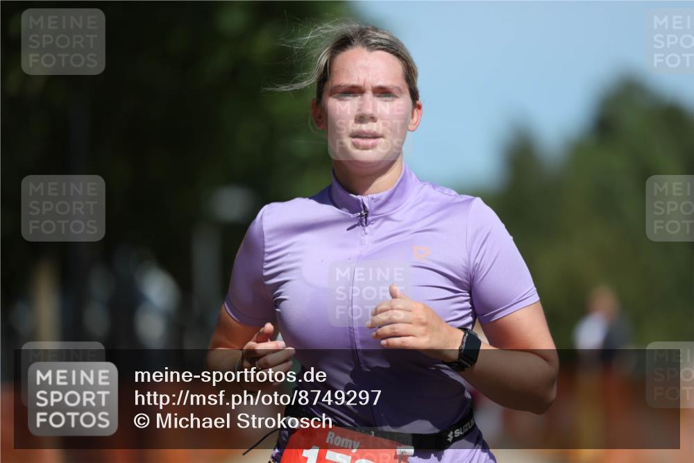 07.09.2025 - 19. Norderstedt Triathlon Michael Strokosch http://msf.ph/oto/8749297 07.09.2025 12:41:21 Laufen 176, 213, 767, 1296 meine-sportfotos.de