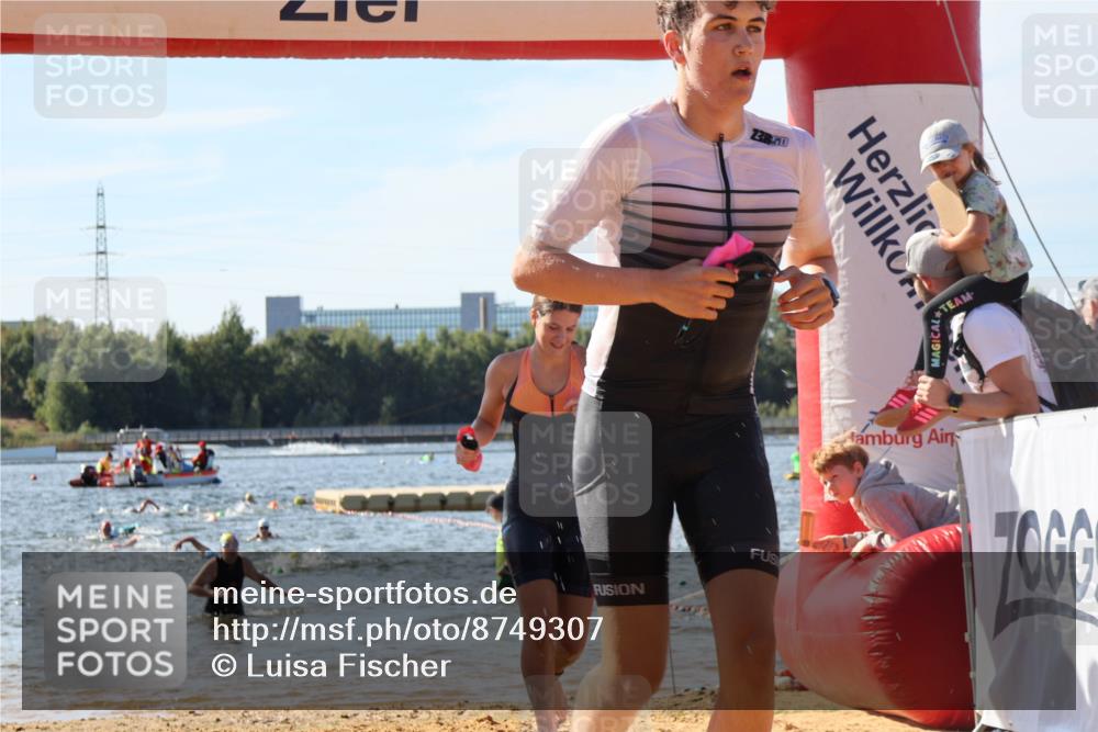 07.09.2025 - 19. Norderstedt Triathlon Luisa Fischer http://msf.ph/oto/8749307 07.09.2025 10:56:27 Schwimmen 203, 760, 1194, 1195, 1206, 1308 meine-sportfotos.de