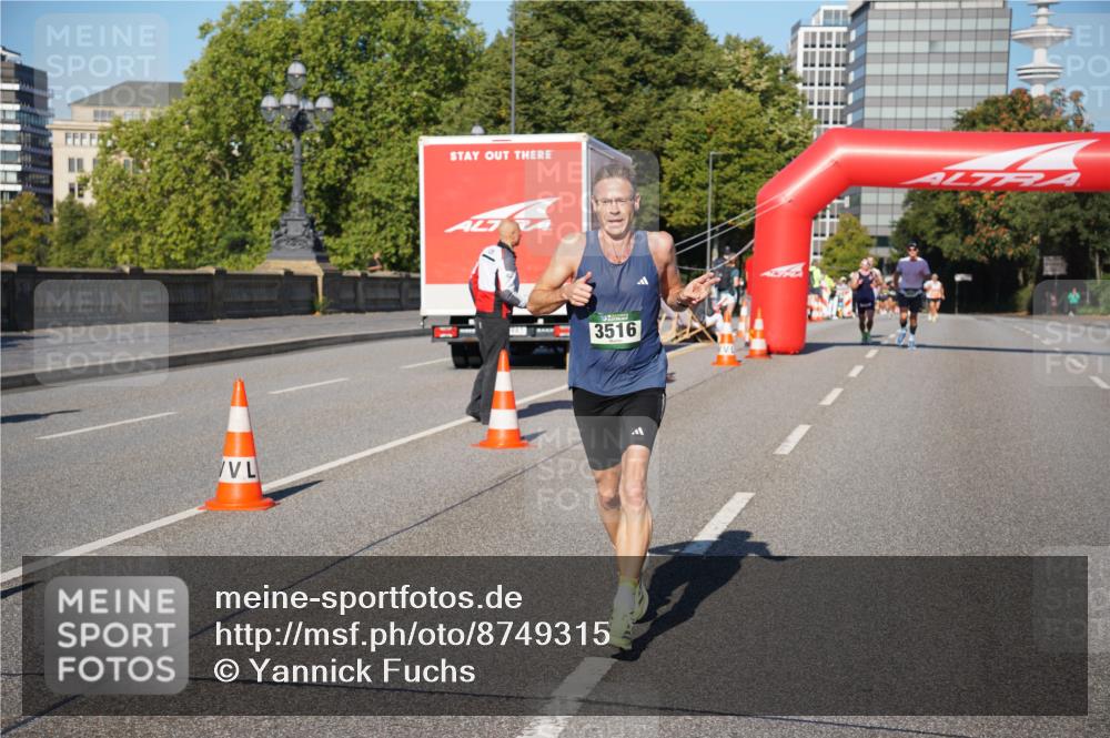 07.09.2025 - BARMER Alsterlauf Yannick Fuchs http://msf.ph/oto/8749315 07.09.2025 09:33:59 Laufen 3516 meine-sportfotos.de