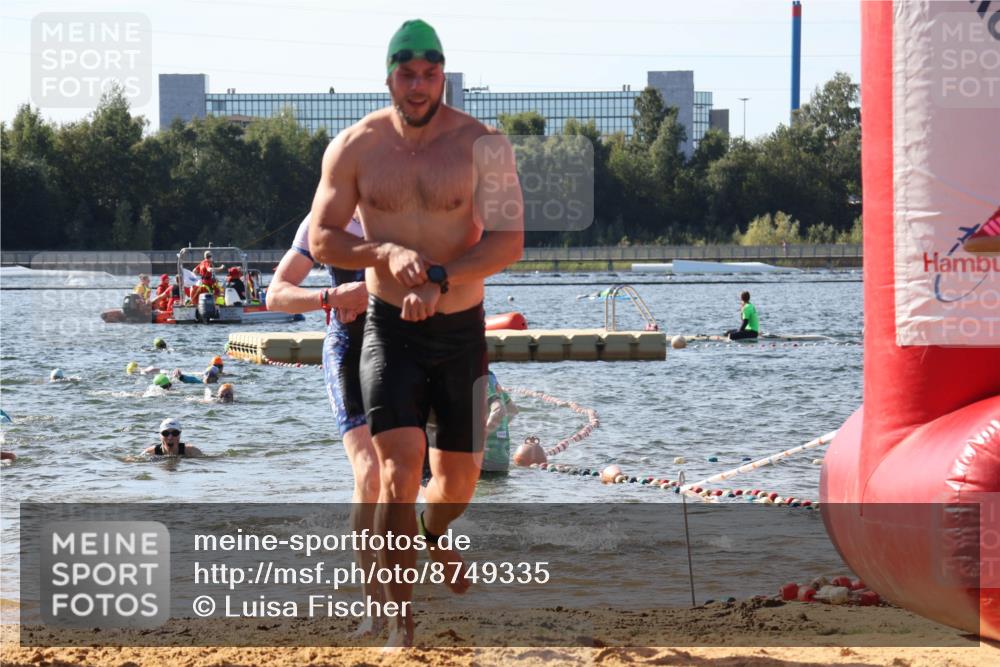 07.09.2025 - 19. Norderstedt Triathlon Luisa Fischer http://msf.ph/oto/8749335 07.09.2025 10:56:47 Schwimmen 296, 1229, 1279, 1395 meine-sportfotos.de