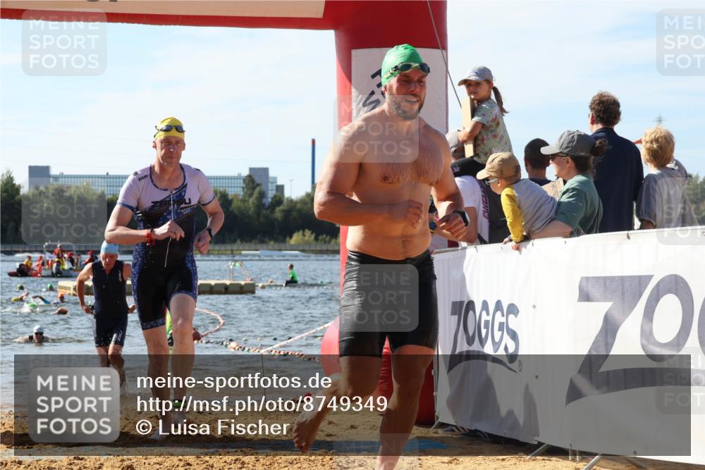 07.09.2025 - 19. Norderstedt Triathlon Luisa Fischer http://msf.ph/oto/8749349 07.09.2025 10:56:49 Schwimmen 296, 1229, 1279, 1395 meine-sportfotos.de