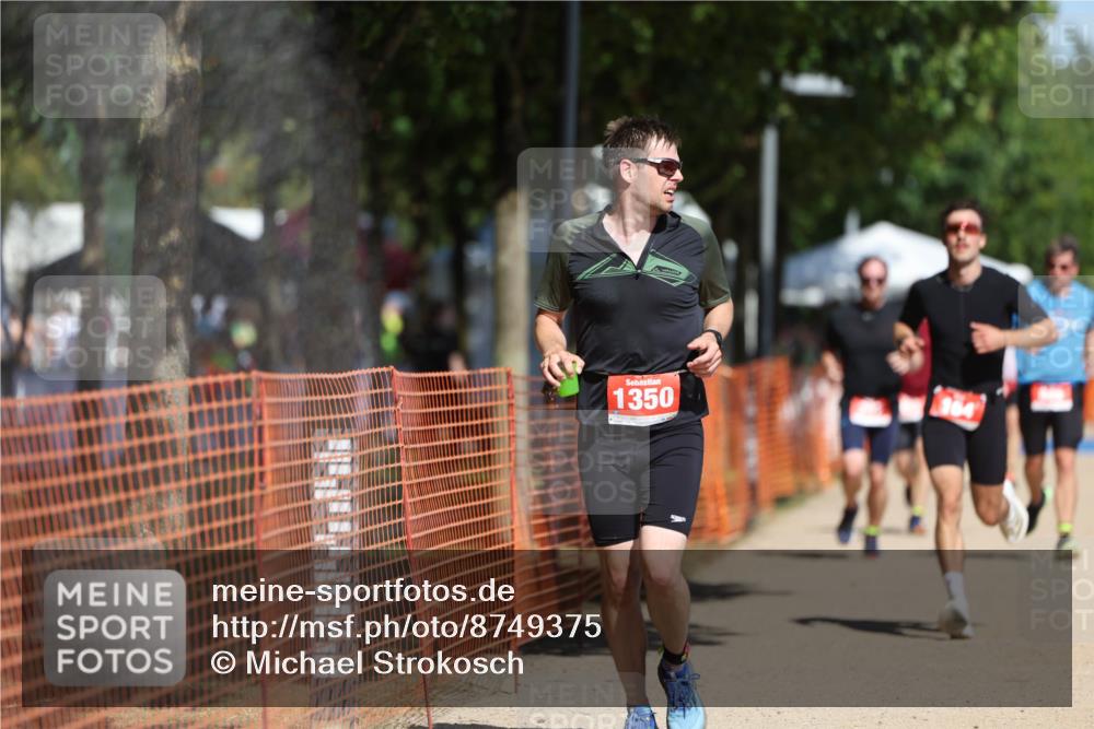 07.09.2025 - 19. Norderstedt Triathlon Michael Strokosch http://msf.ph/oto/8749375 07.09.2025 12:41:33 Laufen 164, 287, 823, 846, 1350 meine-sportfotos.de