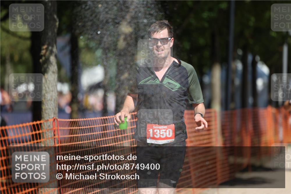 07.09.2025 - 19. Norderstedt Triathlon Michael Strokosch http://msf.ph/oto/8749400 07.09.2025 12:41:34 Laufen 164, 287, 823, 846, 1350 meine-sportfotos.de