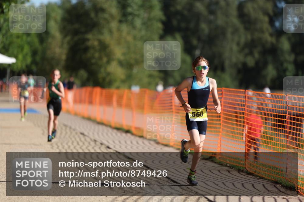 07.09.2025 - 19. Norderstedt Triathlon Michael Strokosch http://msf.ph/oto/8749426 07.09.2025 09:49:01 Laufen 560, 581 meine-sportfotos.de