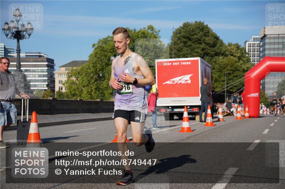 07.09.2025 - BARMER Alsterlauf Yannick Fuchs http://msf.ph/oto/8749447 07.09.2025 09:34:10 Laufen 16 meine-sportfotos.de