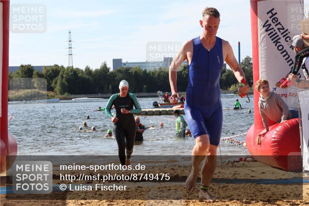 07.09.2025 - 19. Norderstedt Triathlon Luisa Fischer http://msf.ph/oto/8749475 07.09.2025 10:57:12 Schwimmen 1218, 1228, 1394 meine-sportfotos.de