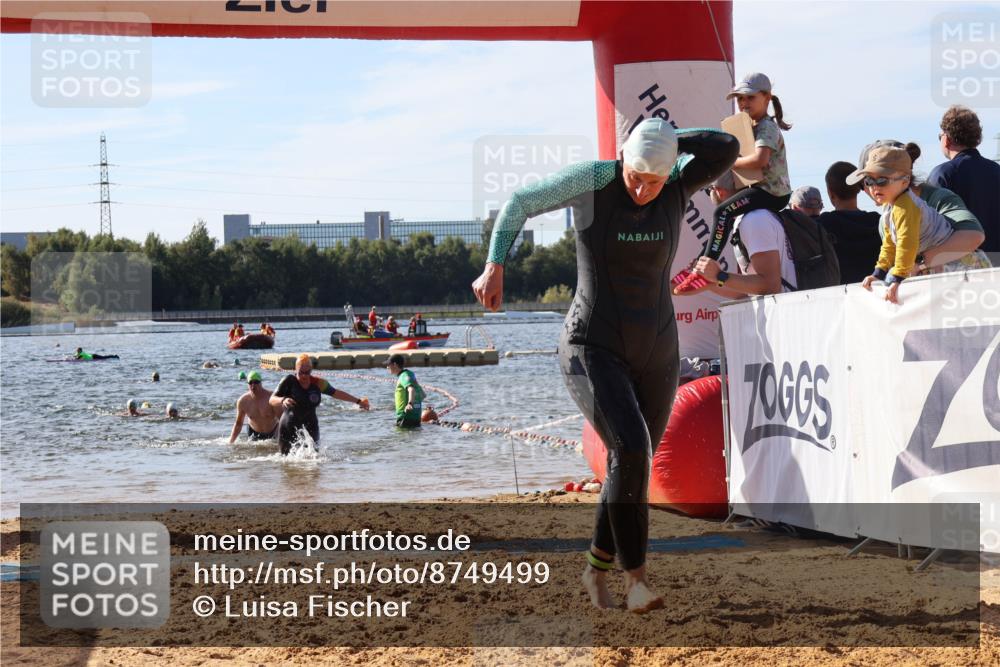07.09.2025 - 19. Norderstedt Triathlon Luisa Fischer http://msf.ph/oto/8749499 07.09.2025 10:57:16 Schwimmen 1218, 1228, 1394 meine-sportfotos.de