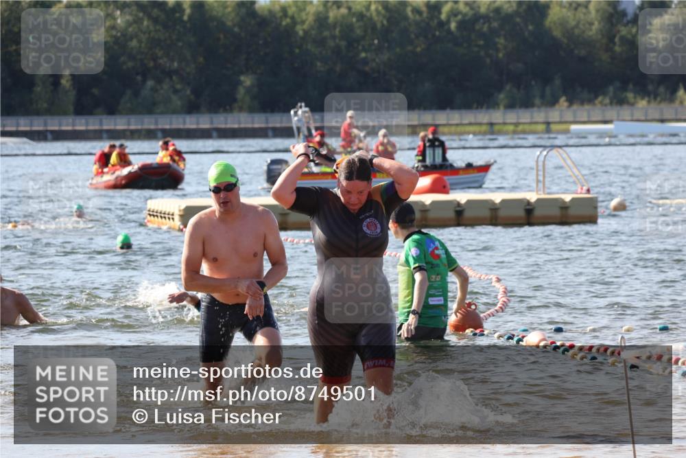 07.09.2025 - 19. Norderstedt Triathlon Luisa Fischer http://msf.ph/oto/8749501 07.09.2025 10:57:18 Schwimmen 1161, 1218, 1228, 1253 meine-sportfotos.de