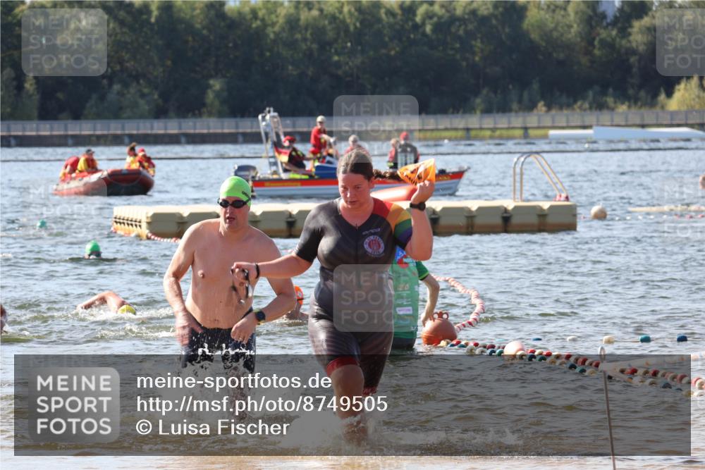 07.09.2025 - 19. Norderstedt Triathlon Luisa Fischer http://msf.ph/oto/8749505 07.09.2025 10:57:18 Schwimmen 1161, 1218, 1228, 1253 meine-sportfotos.de