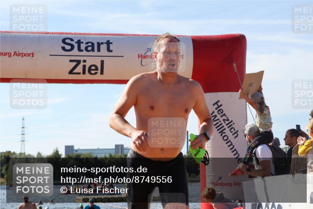 07.09.2025 - 19. Norderstedt Triathlon Luisa Fischer http://msf.ph/oto/8749556 07.09.2025 10:57:26 Schwimmen 1161, 1218, 1253 meine-sportfotos.de