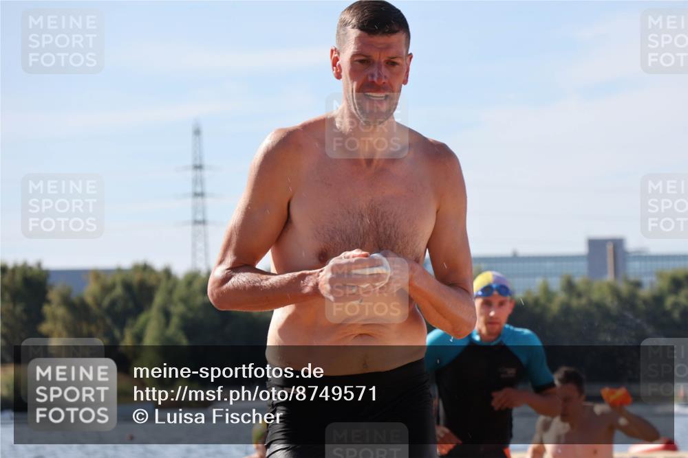 07.09.2025 - 19. Norderstedt Triathlon Luisa Fischer http://msf.ph/oto/8749571 07.09.2025 10:57:34 Schwimmen 185, 300, 806, 862, 1161, 1253, 1278, 1323 meine-sportfotos.de
