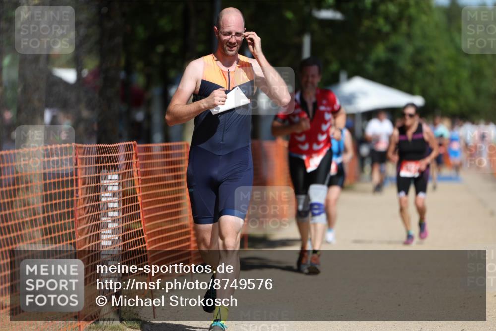 07.09.2025 - 19. Norderstedt Triathlon Michael Strokosch http://msf.ph/oto/8749576 07.09.2025 12:41:55 Laufen 756, 800, 1243, 1327 meine-sportfotos.de