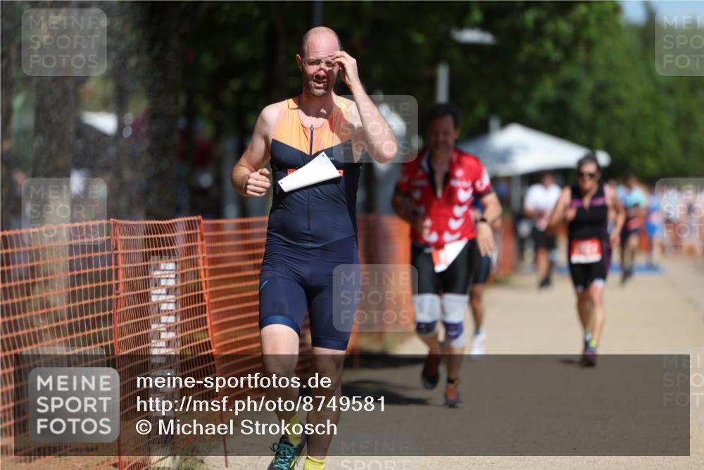 07.09.2025 - 19. Norderstedt Triathlon Michael Strokosch http://msf.ph/oto/8749581 07.09.2025 12:41:55 Laufen 756, 800, 1243, 1327 meine-sportfotos.de